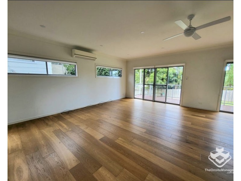 15 McCowan Street, Ashmore QLD 4214