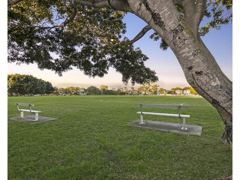 2/101 Coutts Street, Bulimba QLD 4171
