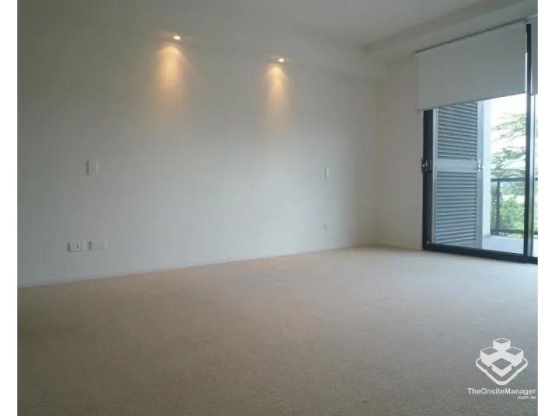 ID:21177705/305 Easthill Drive, Robina QLD 4226