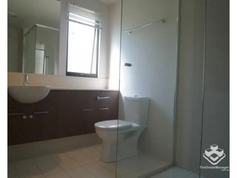 ID:21177705/305 Easthill Drive, Robina QLD 4226