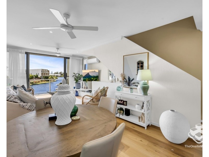 18/5036 Emerald Island Drive, Carrara QLD 4211
