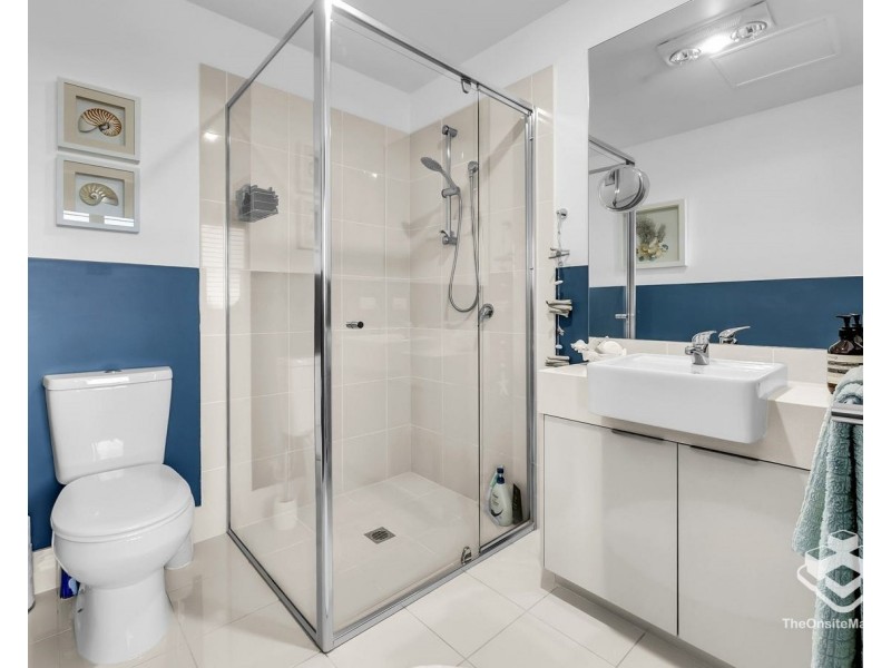 18/5036 Emerald Island Drive, Carrara QLD 4211