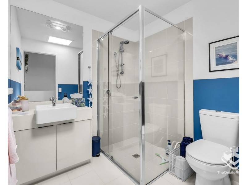 18/5036 Emerald Island Drive, Carrara QLD 4211