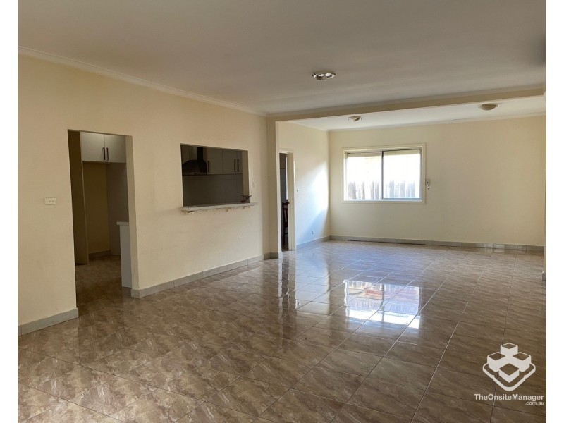 31 Manfred Avenue, St Albans VIC 3021