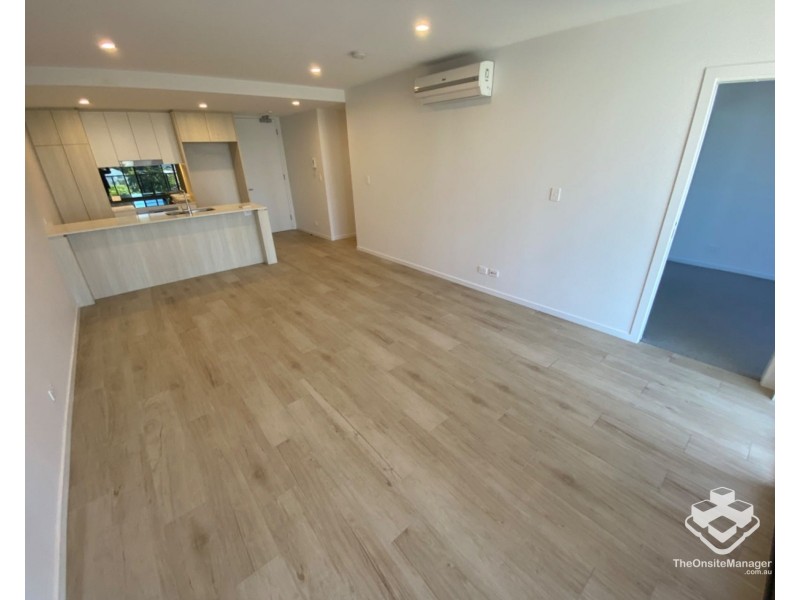 ID:21178059/266 Stanhill Drive, Surfers Paradise QLD 4217