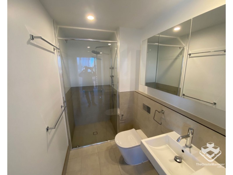 ID:21178059/266 Stanhill Drive, Surfers Paradise QLD 4217