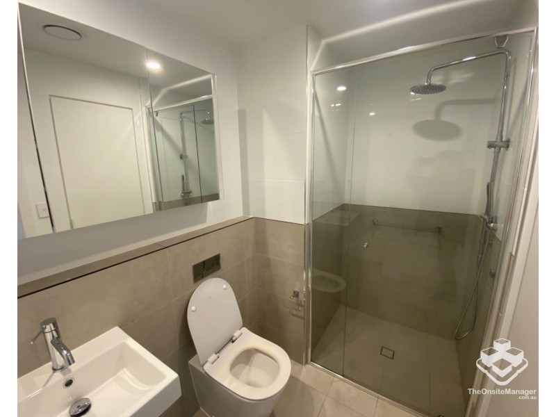 ID:21178059/266 Stanhill Drive, Surfers Paradise QLD 4217