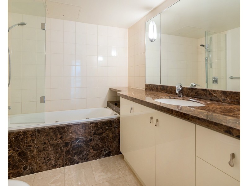 ID:21178119/6 Merthyr Road, New Farm QLD 4005