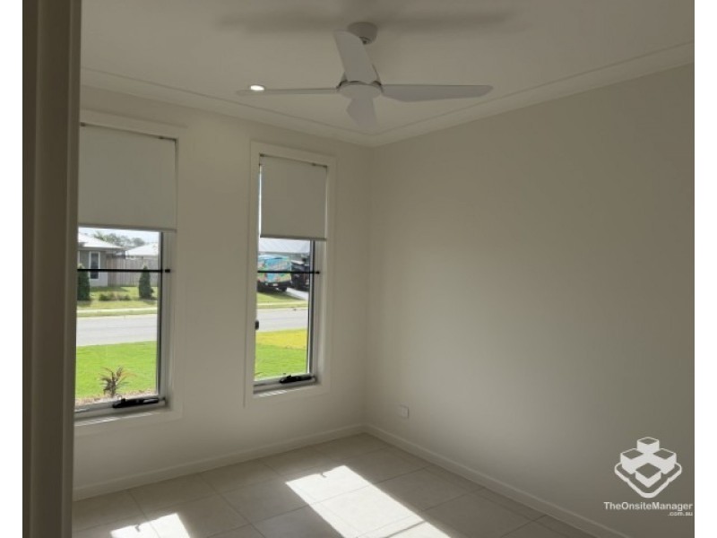 34 Jannik Terrace, Pialba QLD 4655