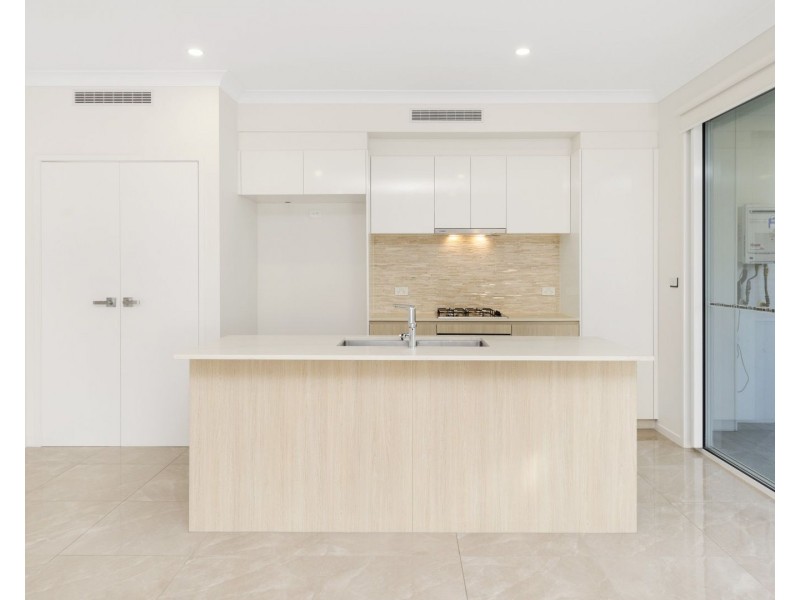 ID:21178164/6 Park Cove Boulevard, Hope Island QLD 4212