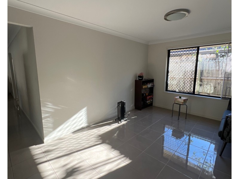 18 Waterhousia Place, Moggill QLD 4070