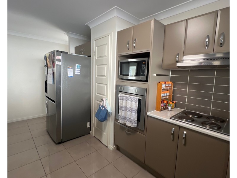 18 Waterhousia Place, Moggill QLD 4070