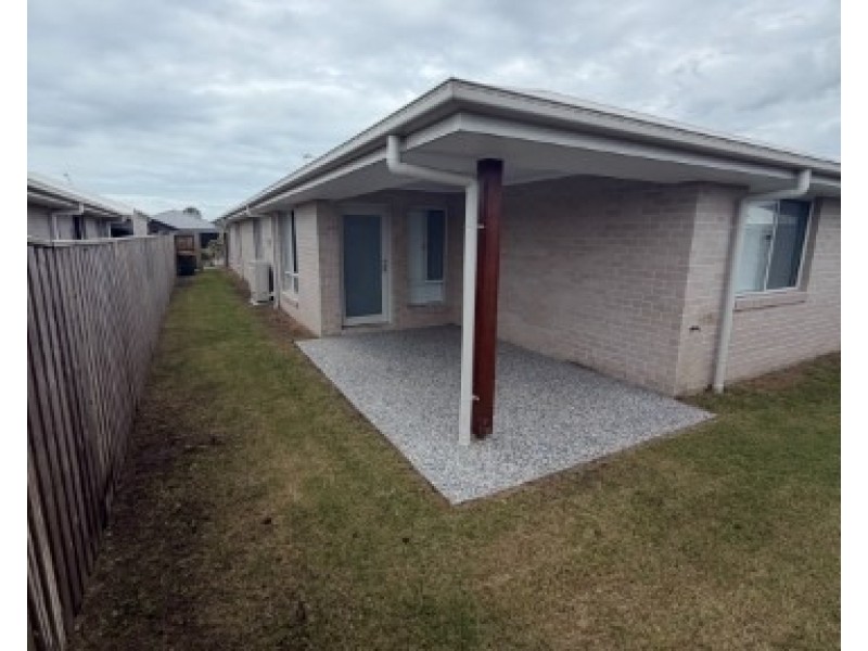 73 Dougan Street, Point Vernon QLD 4655