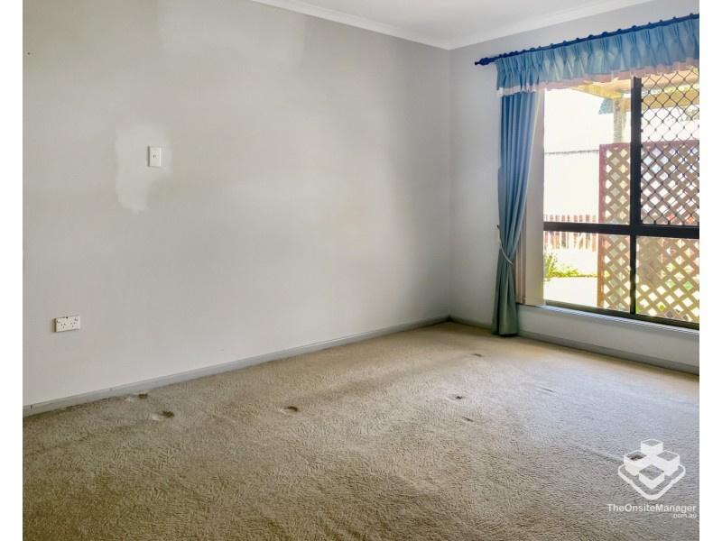 7 Harselaar Drive, Point Vernon QLD 4655