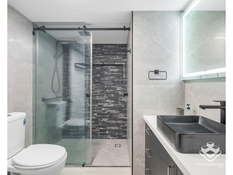 ID:21178254/50 Old Burleigh Road, Surfers Paradise QLD 4217