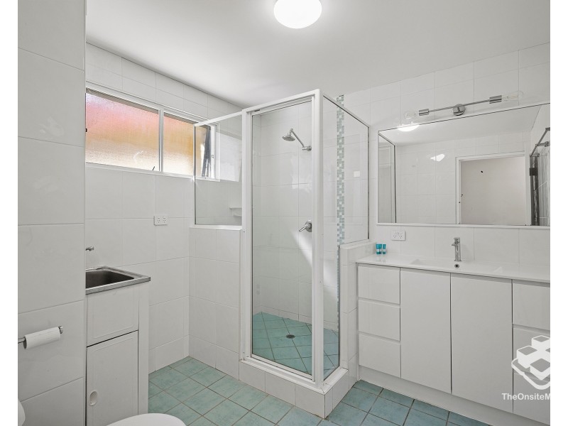 11/7 Landsborough Parade, Golden Beach QLD 4551