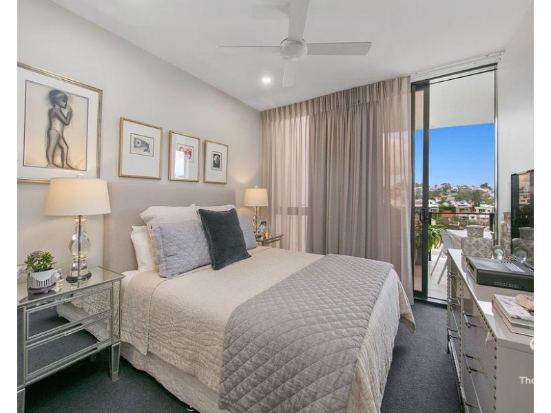 008/27 Commercial Road, Newstead QLD 4006