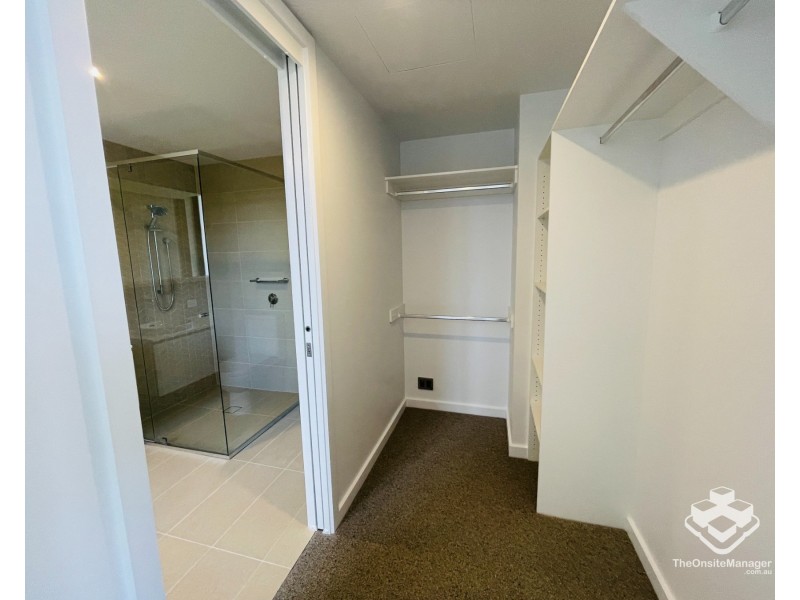 ID:21178319/73-75 Golden Four Drive, Bilinga QLD 4225