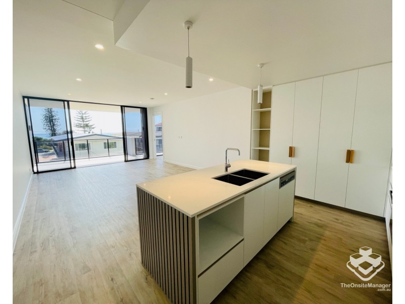 ID:21178319/73-75 Golden Four Drive, Bilinga QLD 4225