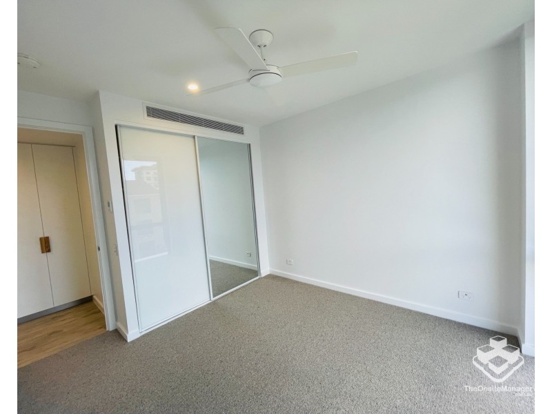 ID:21178319/73-75 Golden Four Drive, Bilinga QLD 4225