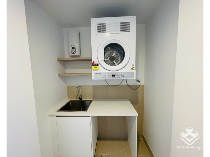 ID:21178319/73-75 Golden Four Drive, Bilinga QLD 4225