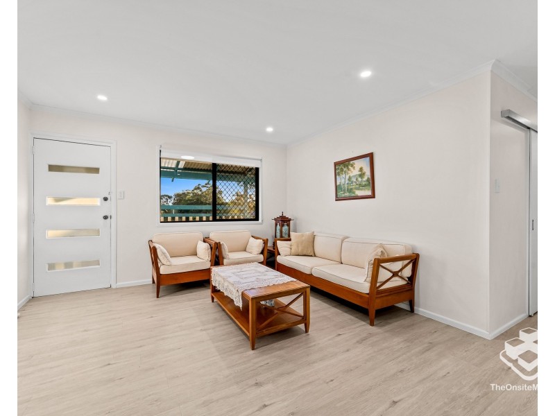 26 Rholanda Crescent, Springwood QLD 4127