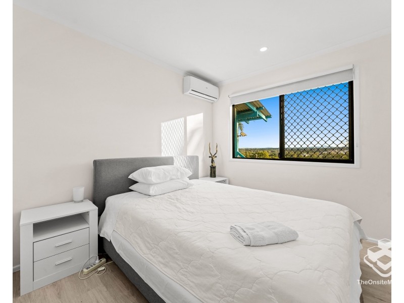 26 Rholanda Crescent, Springwood QLD 4127