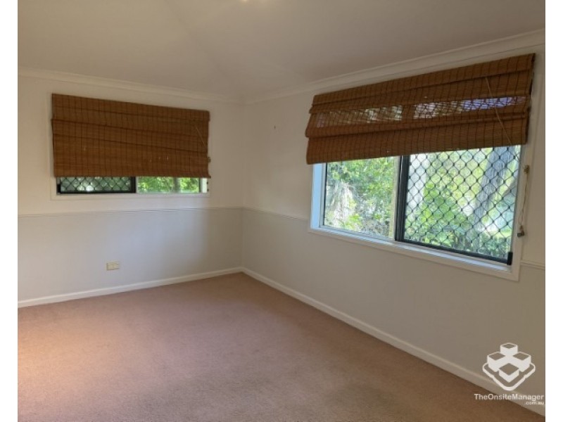 79 Chapel Road, Nikenbah QLD 4655