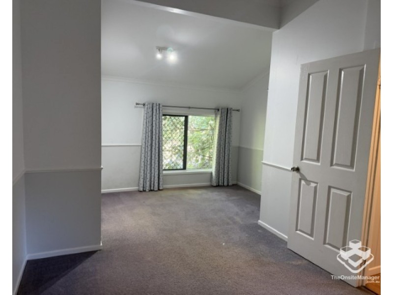 79 Chapel Road, Nikenbah QLD 4655