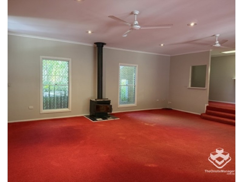79 Chapel Road, Nikenbah QLD 4655