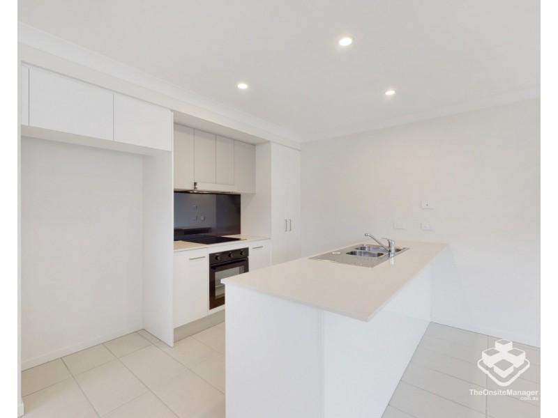 3 Cliffdale Place, Spring Mountain QLD 4124