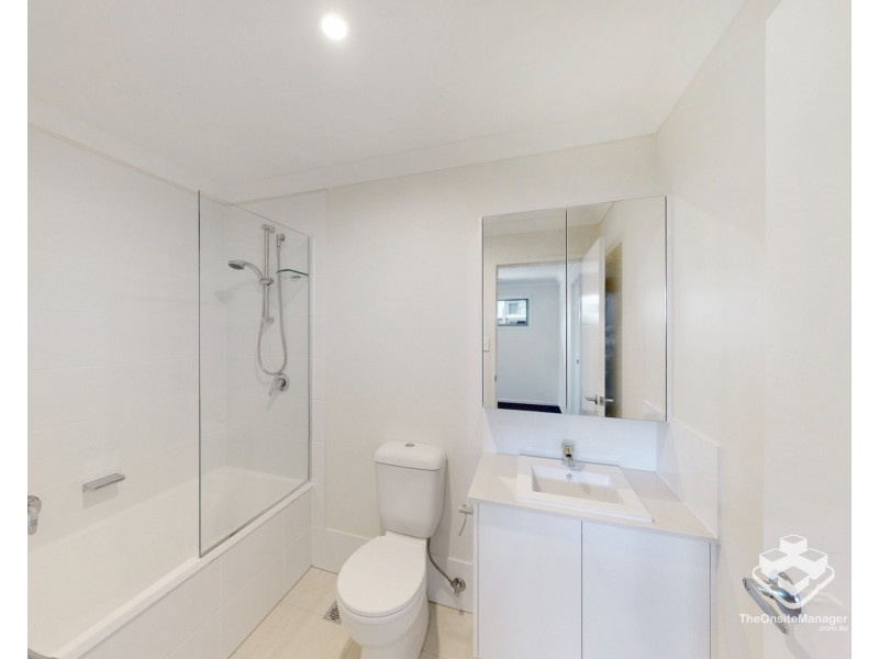 3 Cliffdale Place, Spring Mountain QLD 4124