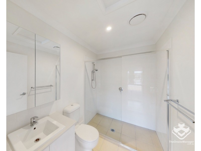3 Cliffdale Place, Spring Mountain QLD 4124