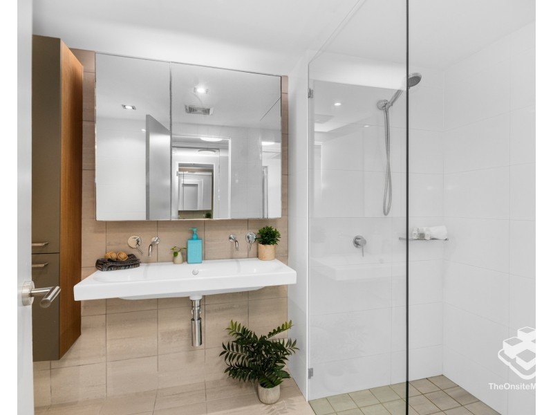 ID:21178384/6 Mariners Drive, Townsville City QLD 4810
