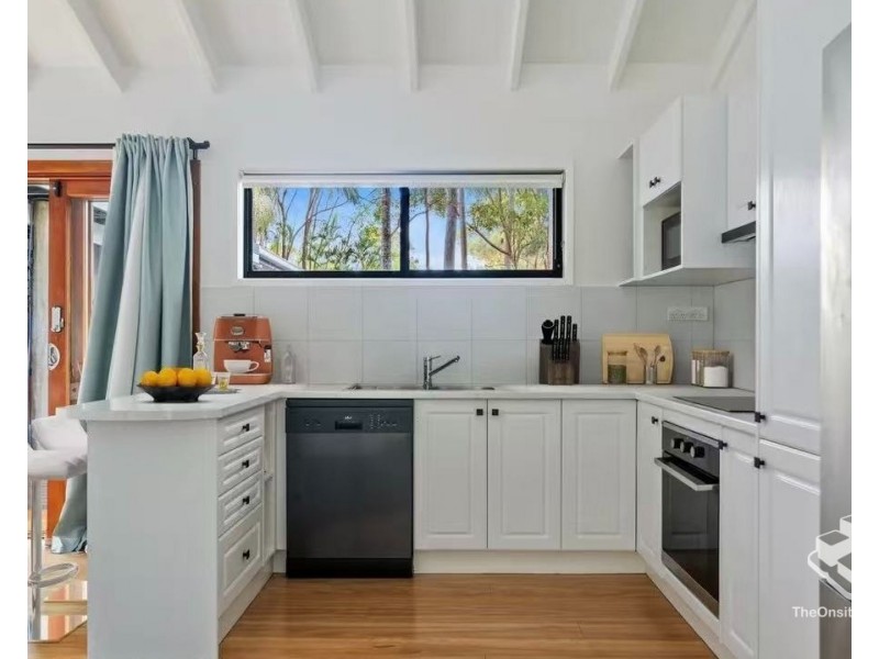 4 Daly Way, Worongary QLD 4213