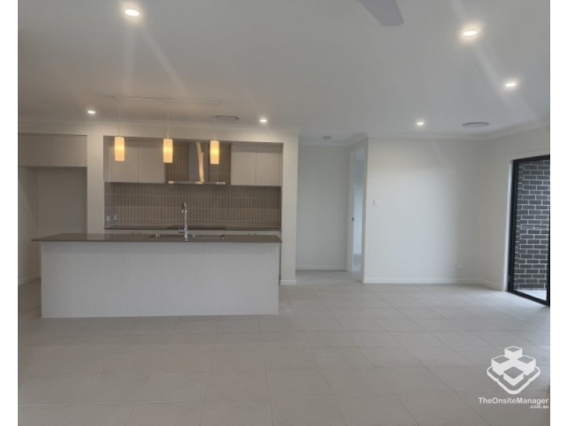 23 Mataranka Circuit, Nikenbah QLD 4655