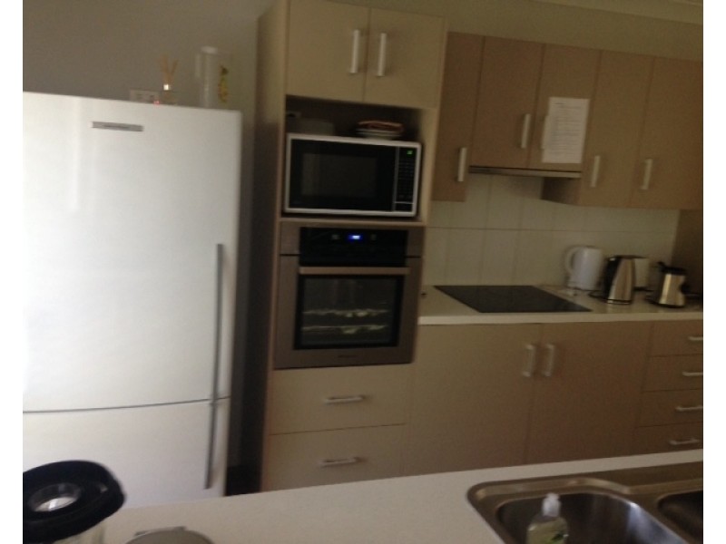 2/16A Cricket Street, Coopers Plains QLD 4108