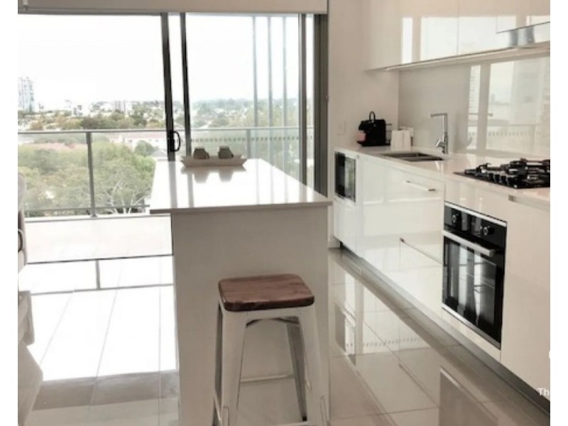 ID:21178469/378 Marine Parade, Labrador QLD 4215