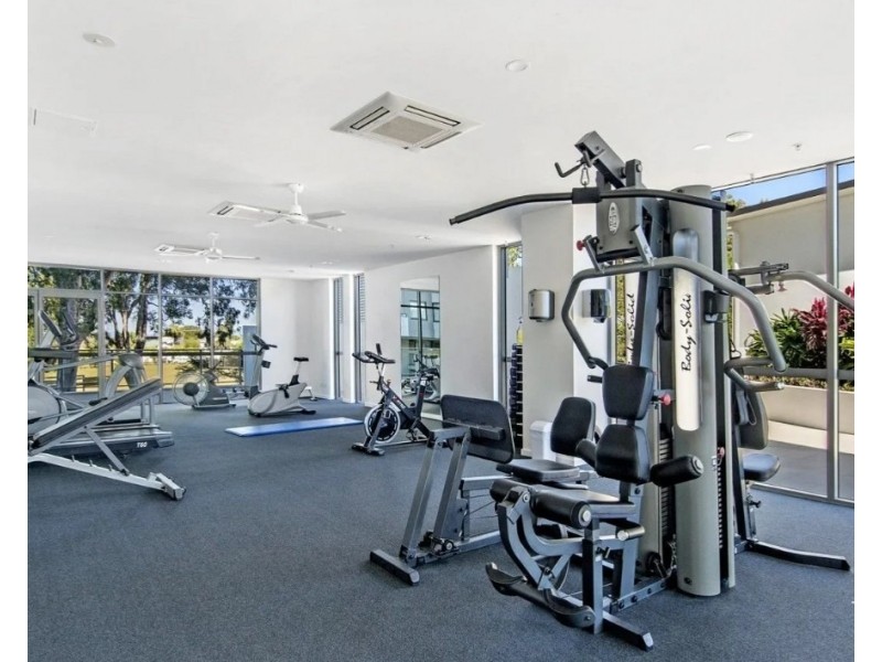 ID:21178469/378 Marine Parade, Labrador QLD 4215