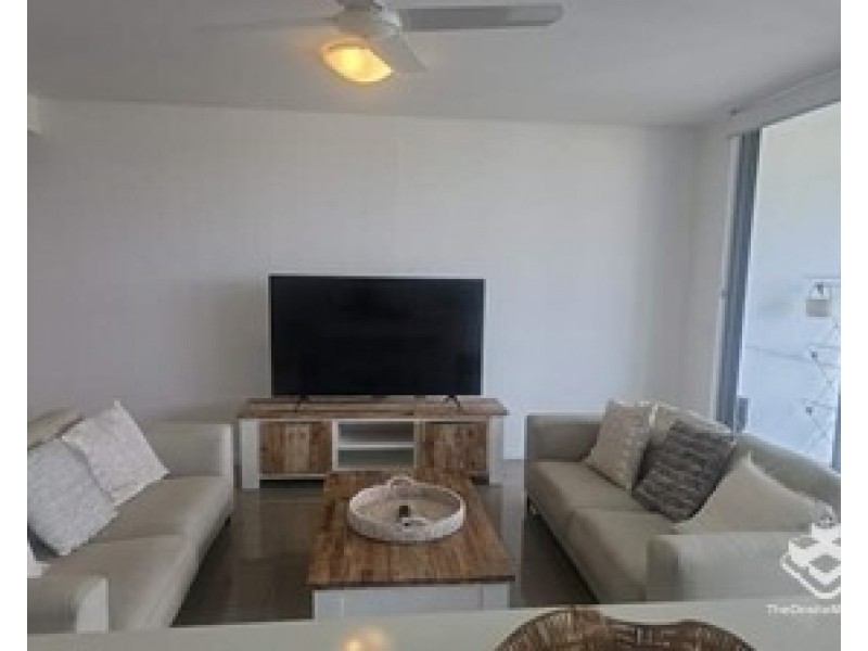 ID:21178469/378 Marine Parade, Labrador QLD 4215
