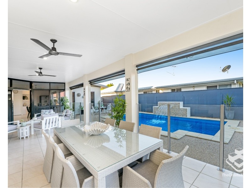 33 Sheerwater Parade, Douglas QLD 4814