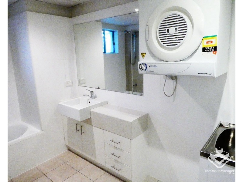 ID:21178689/27 School Street, Kelvin Grove QLD 4059