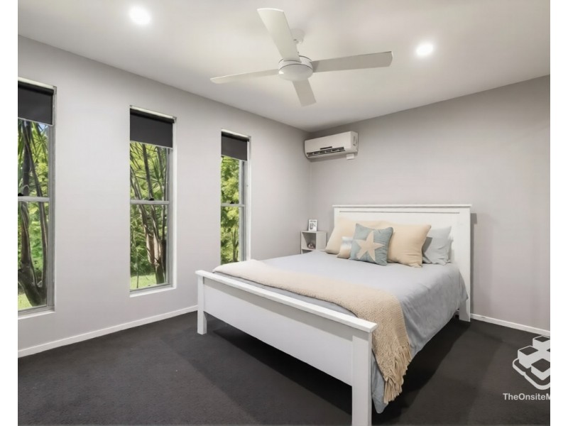 5 Goolagong Court, Broadbeach Waters QLD 4218