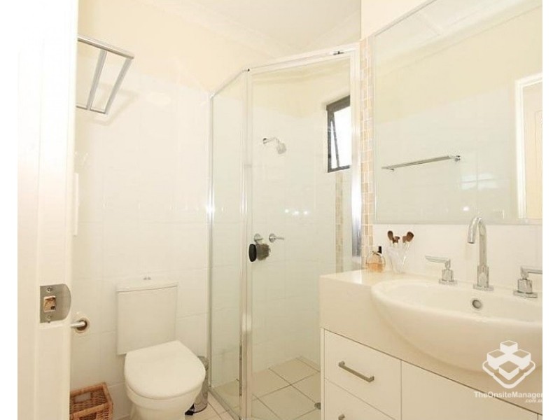 ID:21178779/122 Central Avenue, Indooroopilly QLD 4068