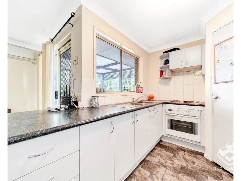 13 Sherbourne Court, Berrinba QLD 4117