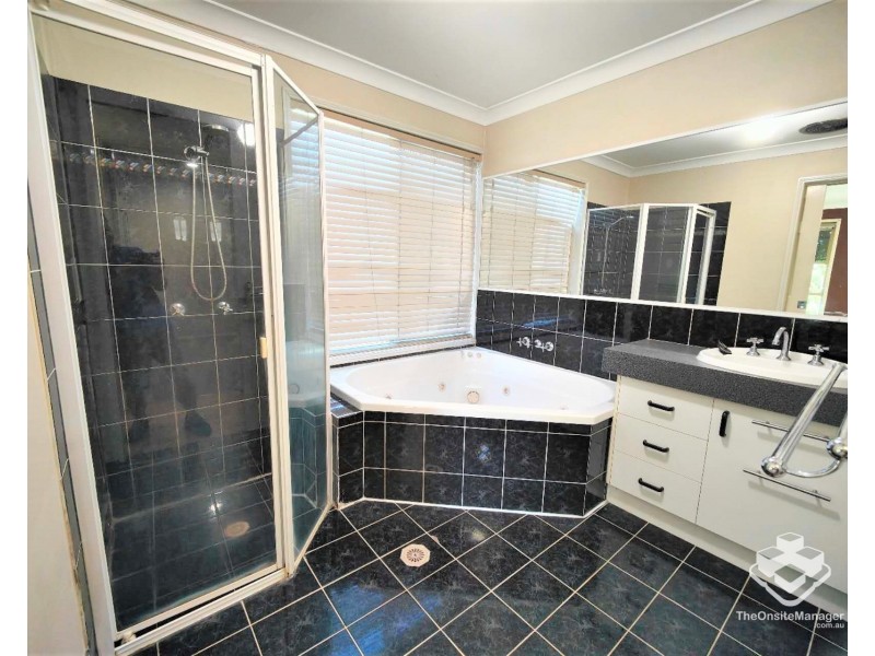 19 Indica Crescent, Regents Park QLD 4118