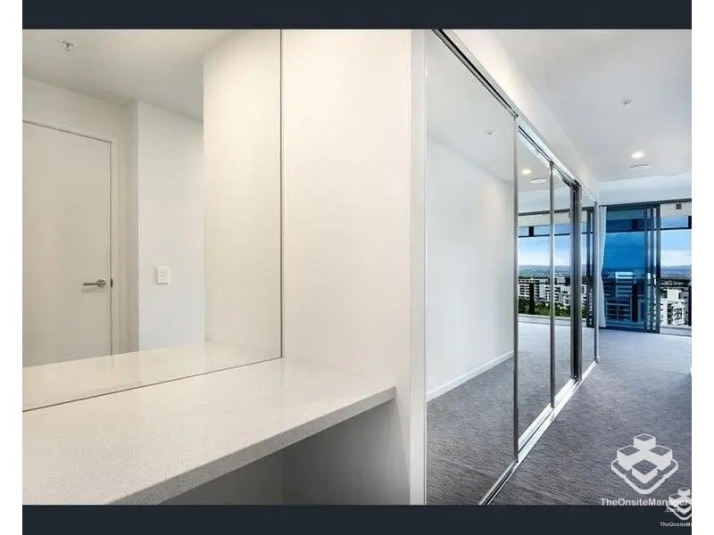 11005/25 East Quay Drive, Biggera Waters QLD 4216