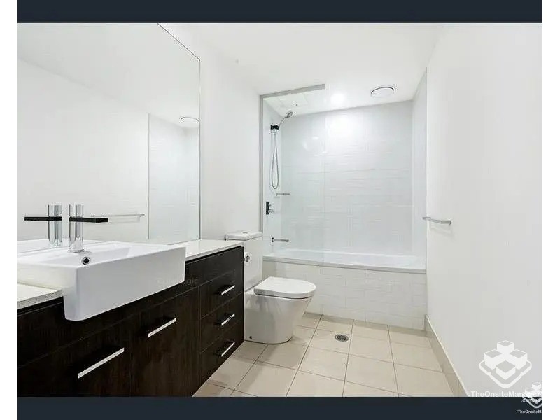 11005/25 East Quay Drive, Biggera Waters QLD 4216