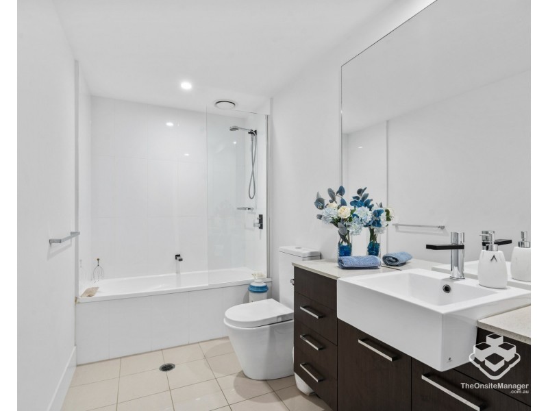 11005/25 East Quay Drive, Biggera Waters QLD 4216
