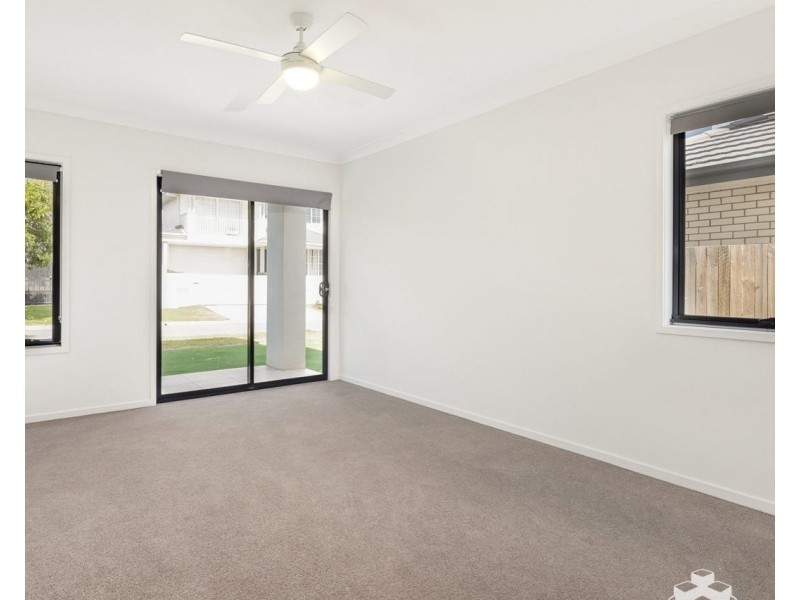 8 Bottlebrush Street, Rochedale QLD 4123